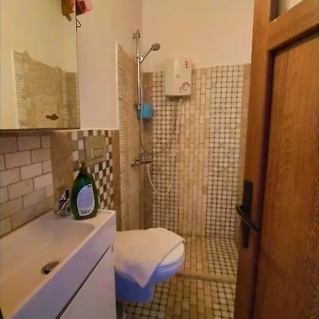 Santo اكياكا