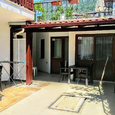 Santo Akyaka * Akyaka (Mugla)